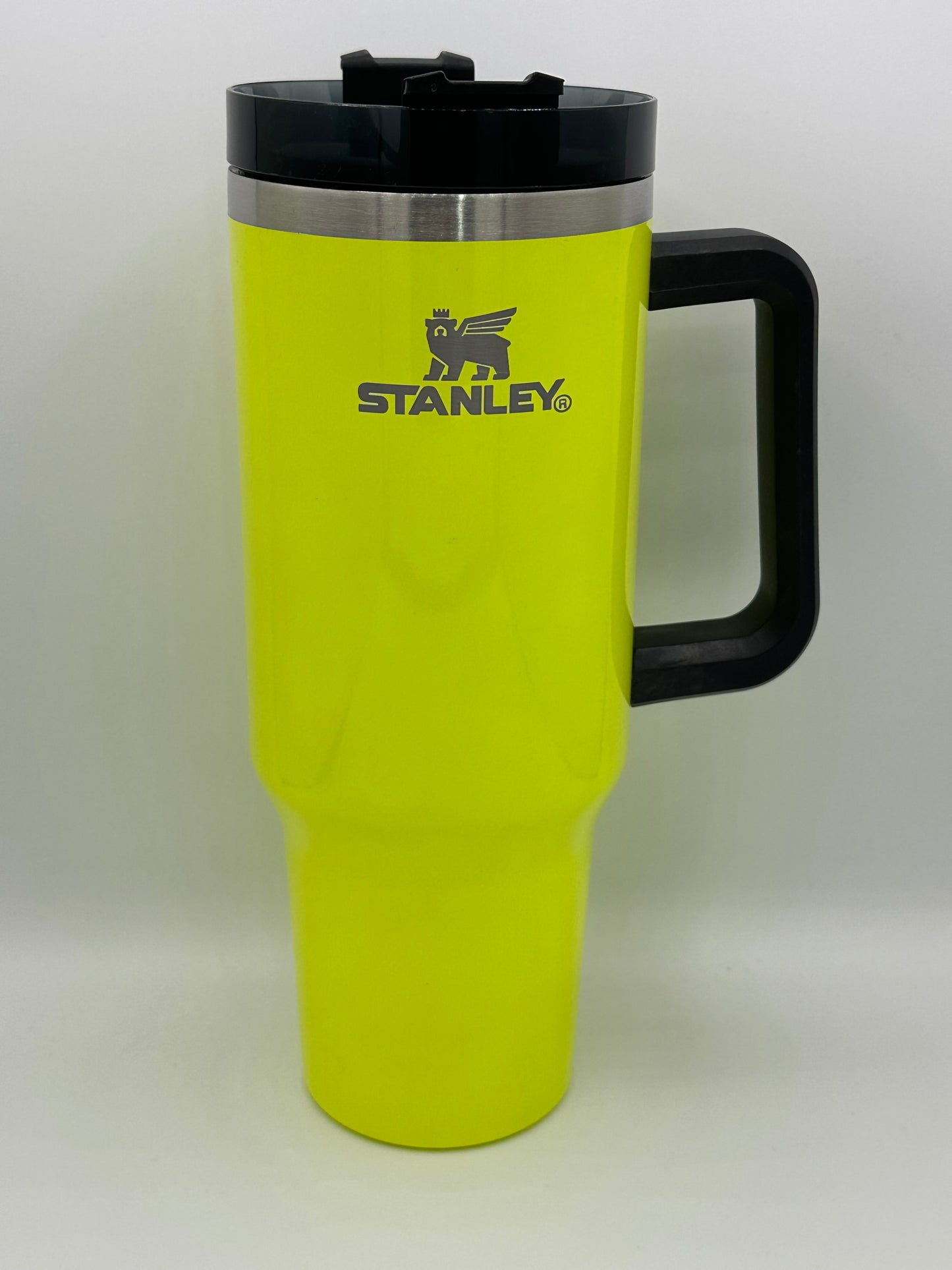 Stanley Cup stainless steel with lid and straw 40oz.