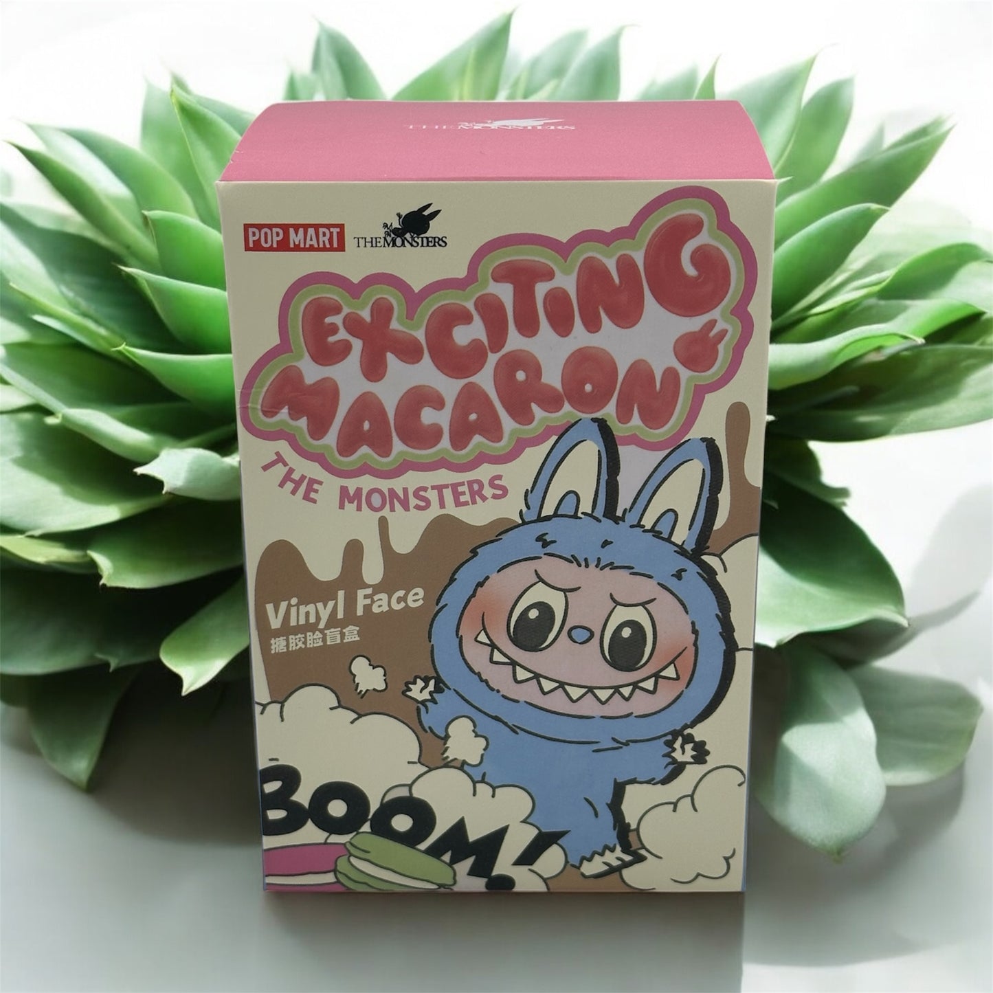 Exciting macaron the monster Labubu