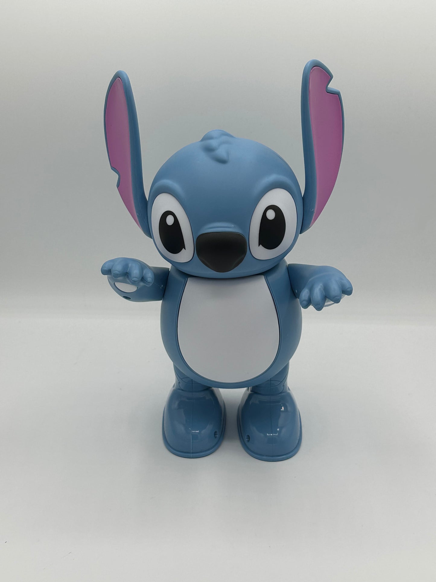 Stitch lovely dance robot with music.