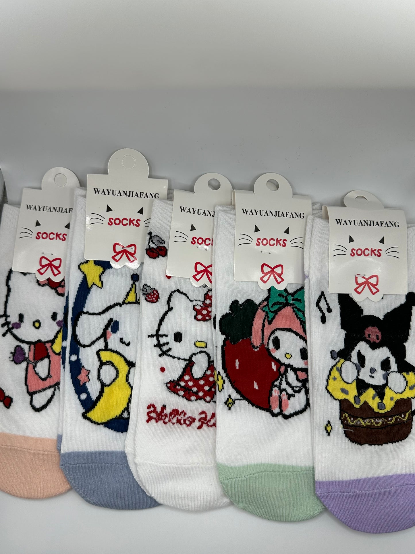 Socks (Hello kitty & Kuromi and friends )
