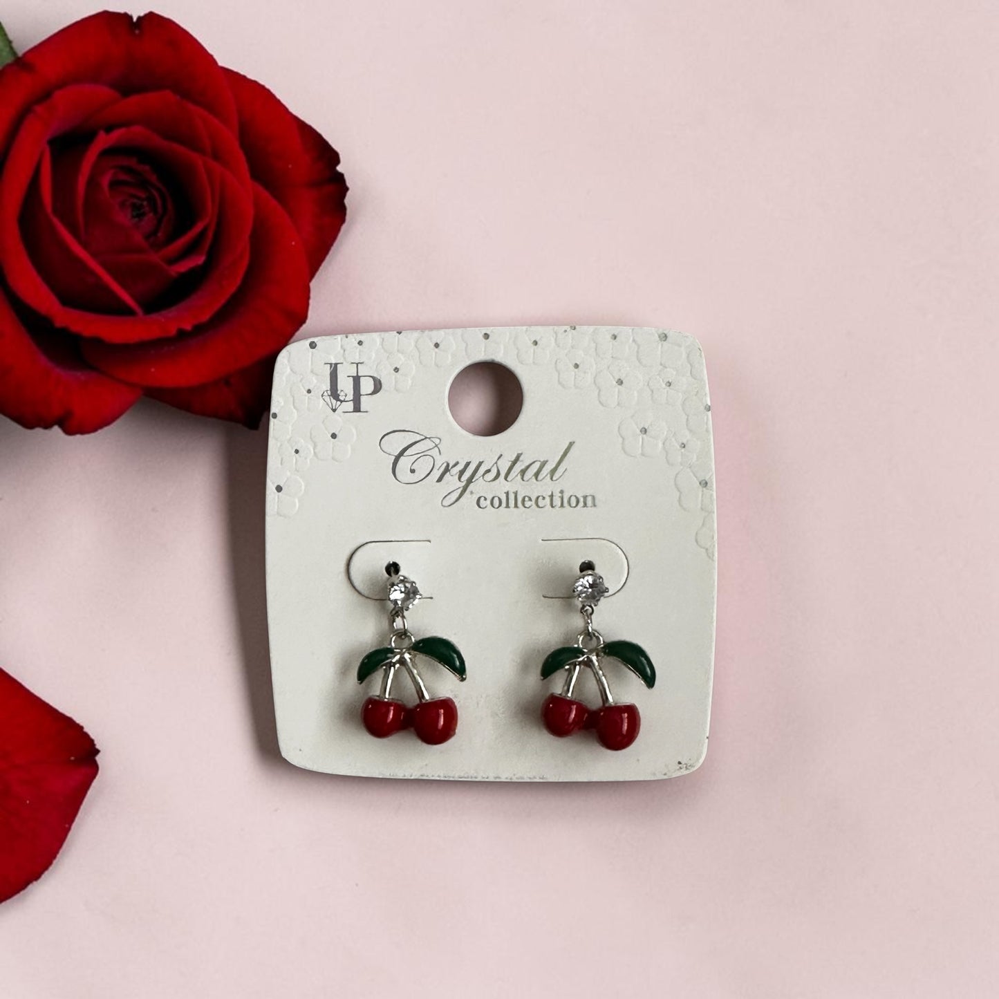 Cherry earrings stud.