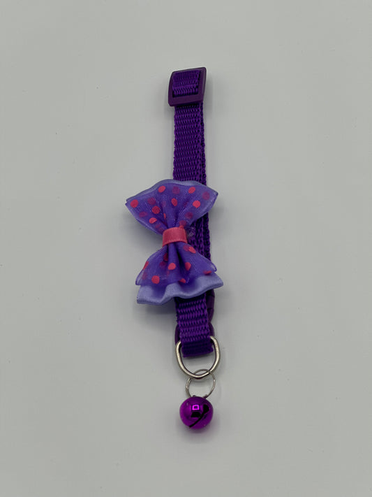 Dog collar with bow