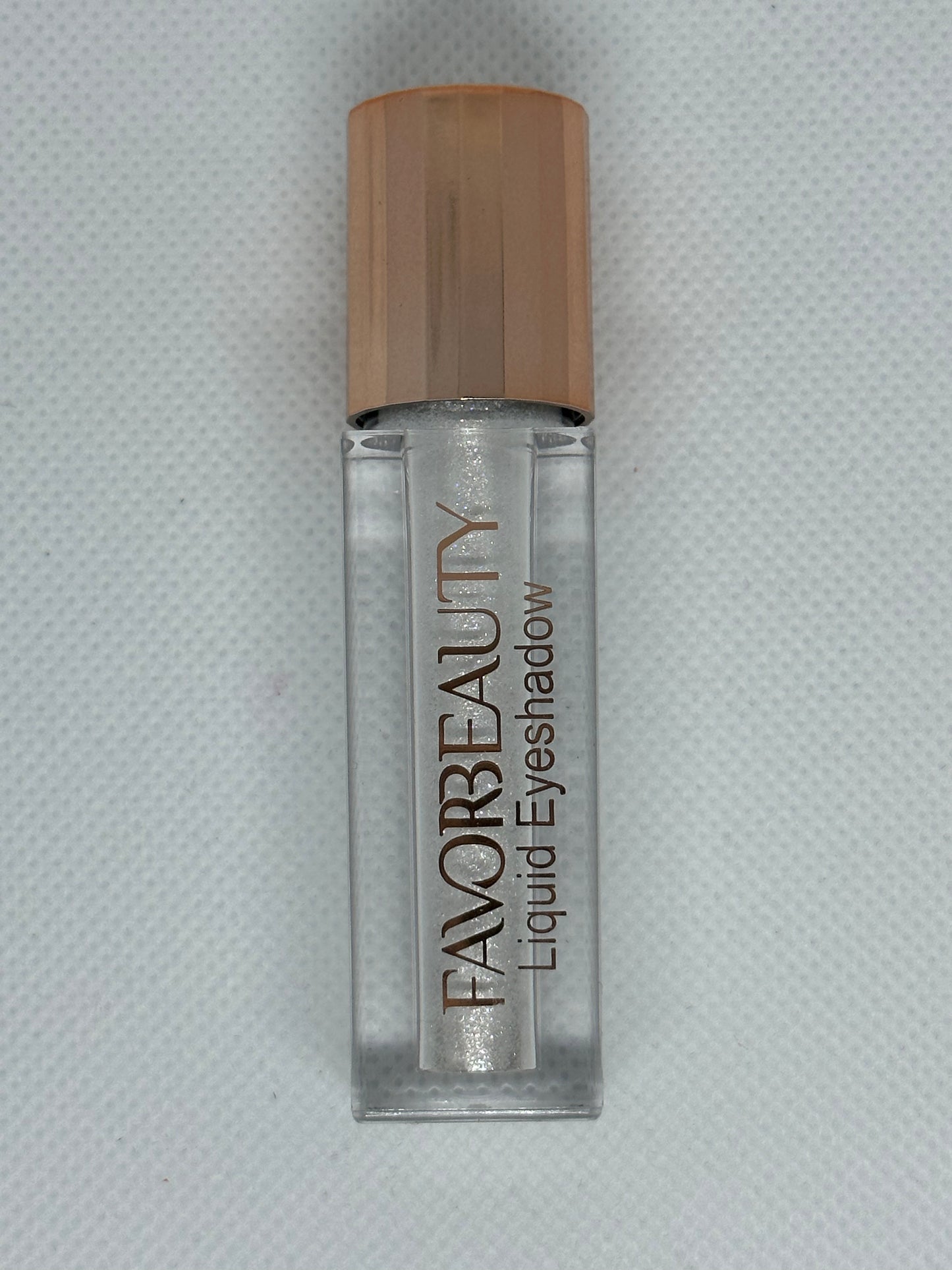 Liquid eyeshadow