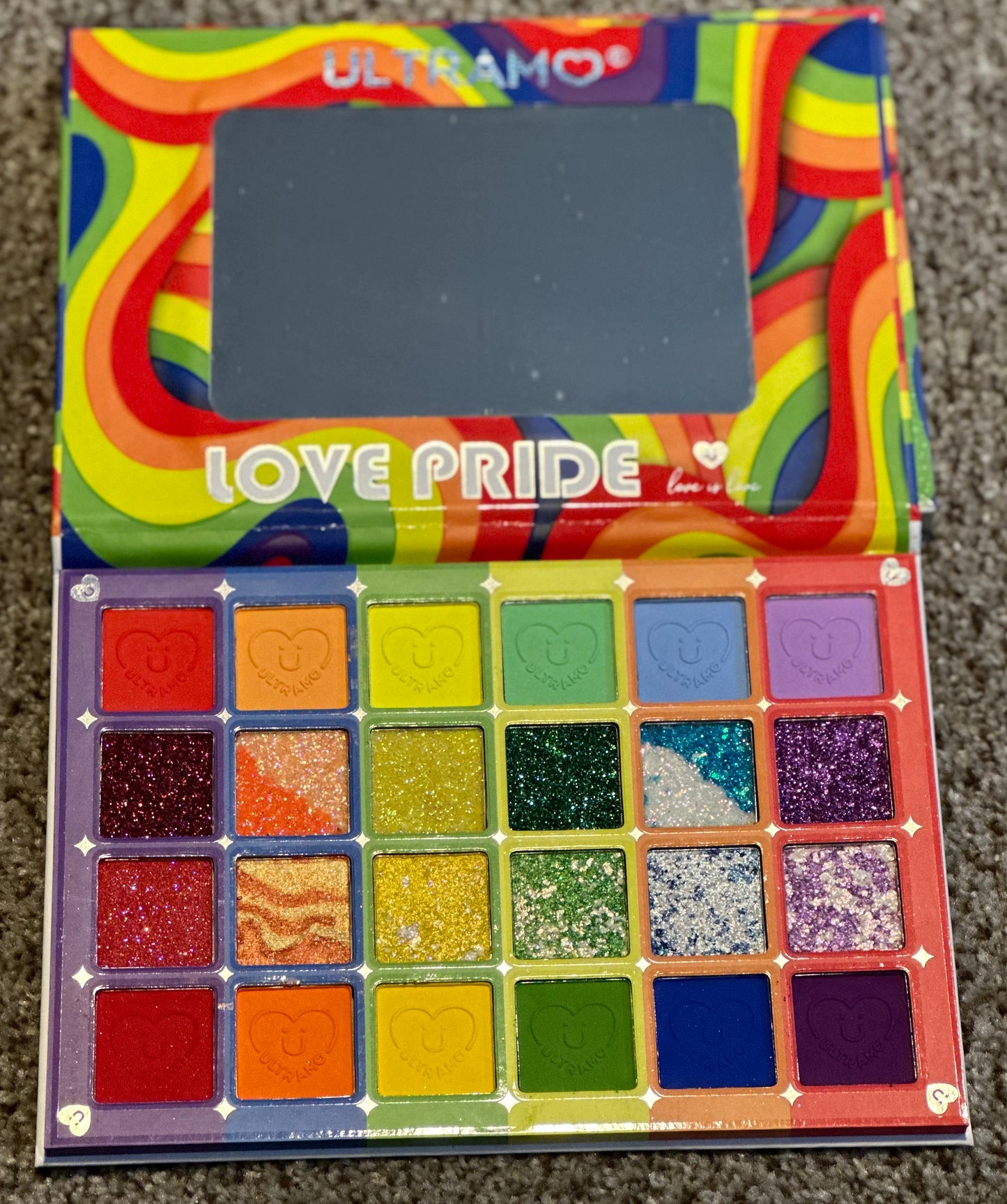 Ultramo Love Pride(Multi Purpose Palette)