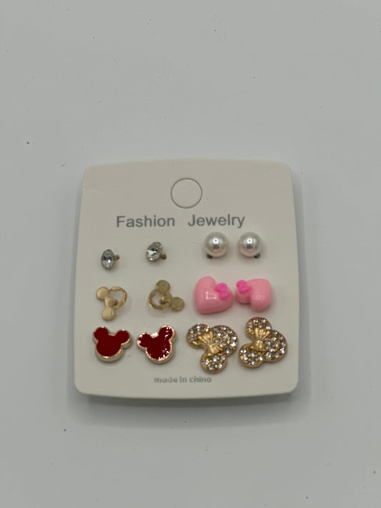 Set of 6 pair of small earrings