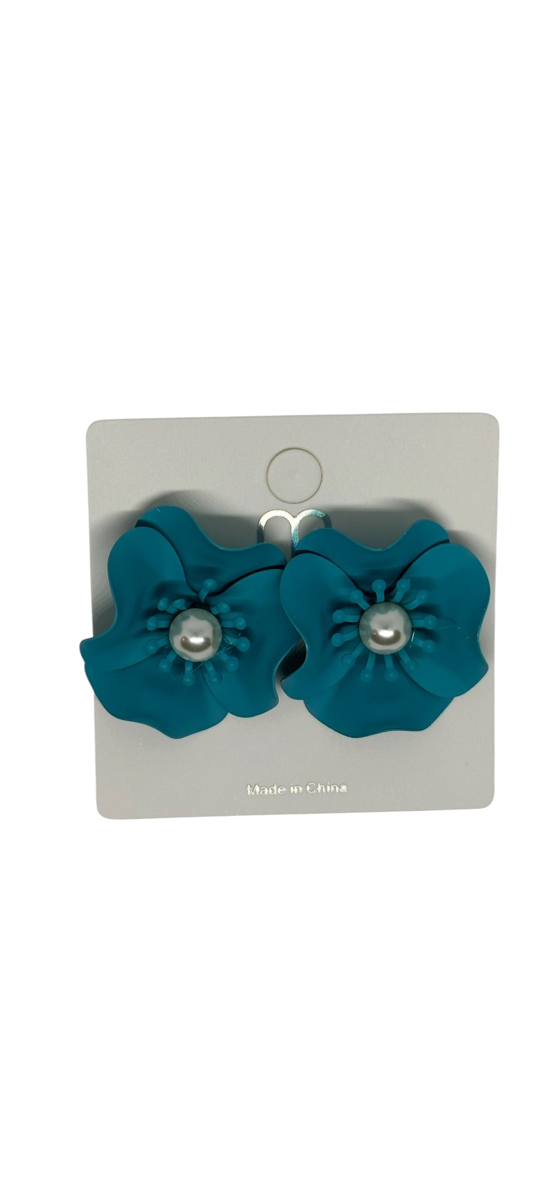 Flower studs earrings