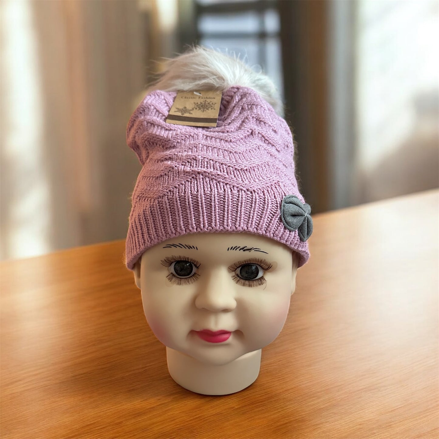 Winter beanie with fur inside for little girls